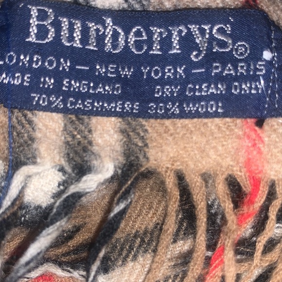 A true VERY VINTAGE BURBERRY SCARF! Made in England - Picture 5 of 13